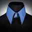Propínací límec se dvěma knoflíčky – vhodný zejména pro neformální košile (sportovního střihu), tedy pro nošení bez kravaty.